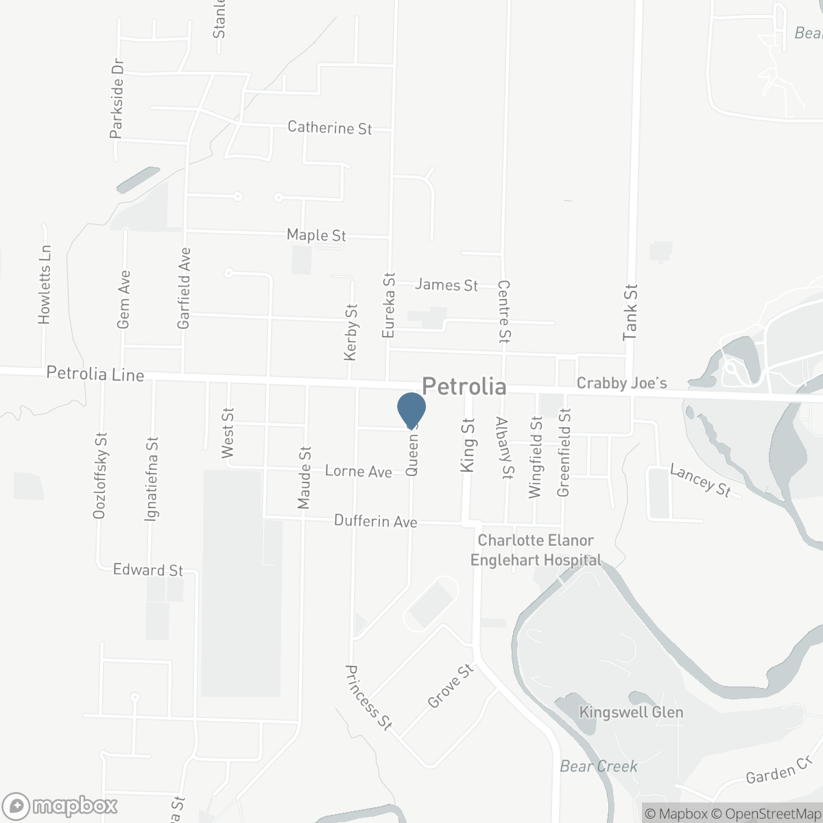 407 QUEEN STREET, Petrolia, Ontario N0N 1R0